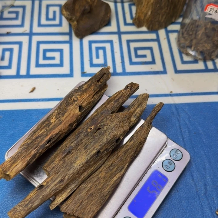 木海南紫奇虫漏58克