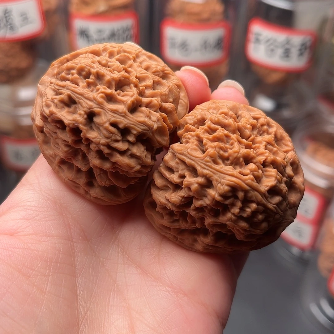 把件文玩核桃44老树南疆石