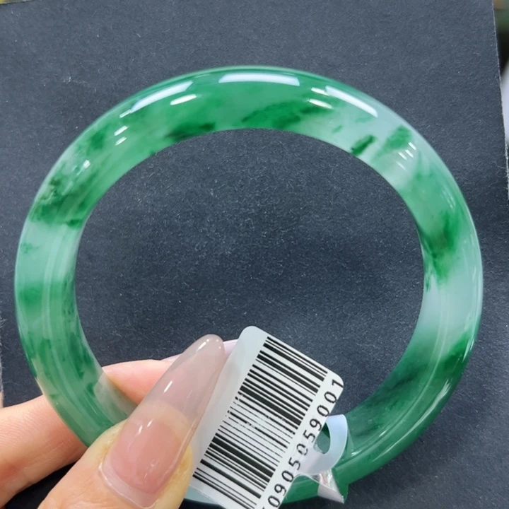 未镶嵌手镯石英质玉