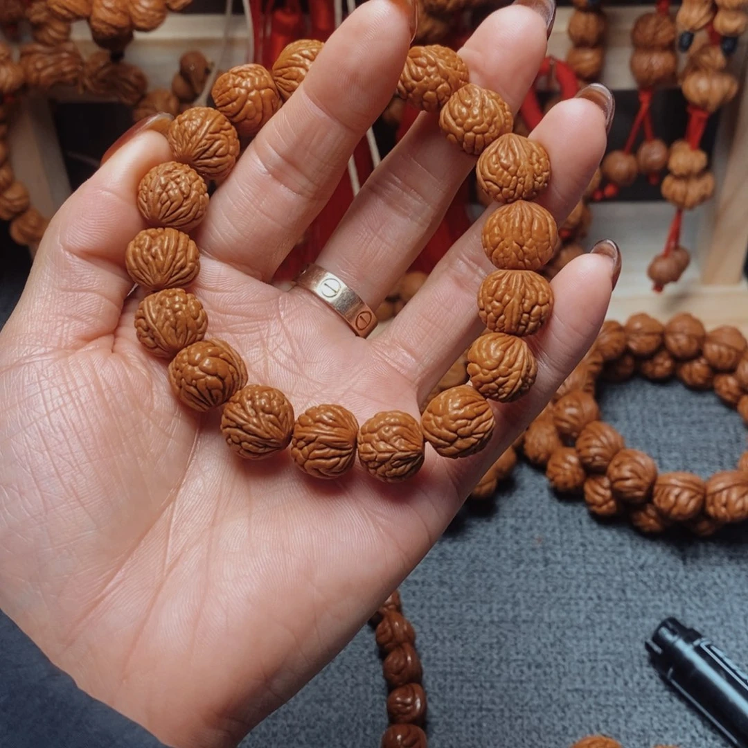 桃核吊坠龙纹桃枭