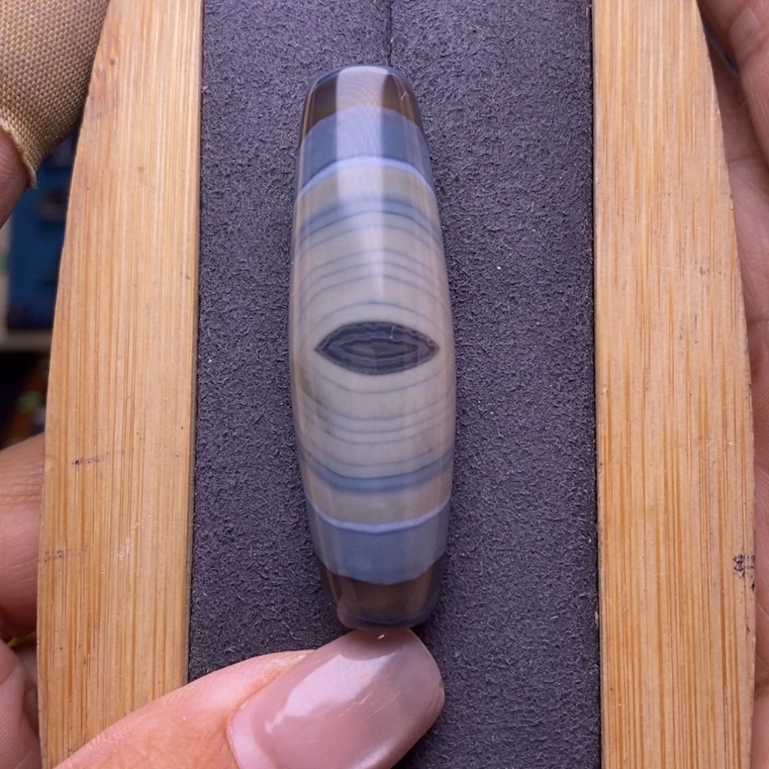 七***勾未镶嵌套链玛瑙/玉髓