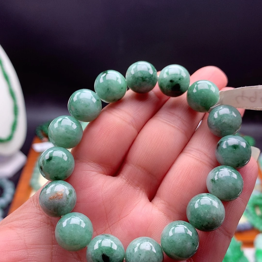 翡翠未镶嵌颈饰手串