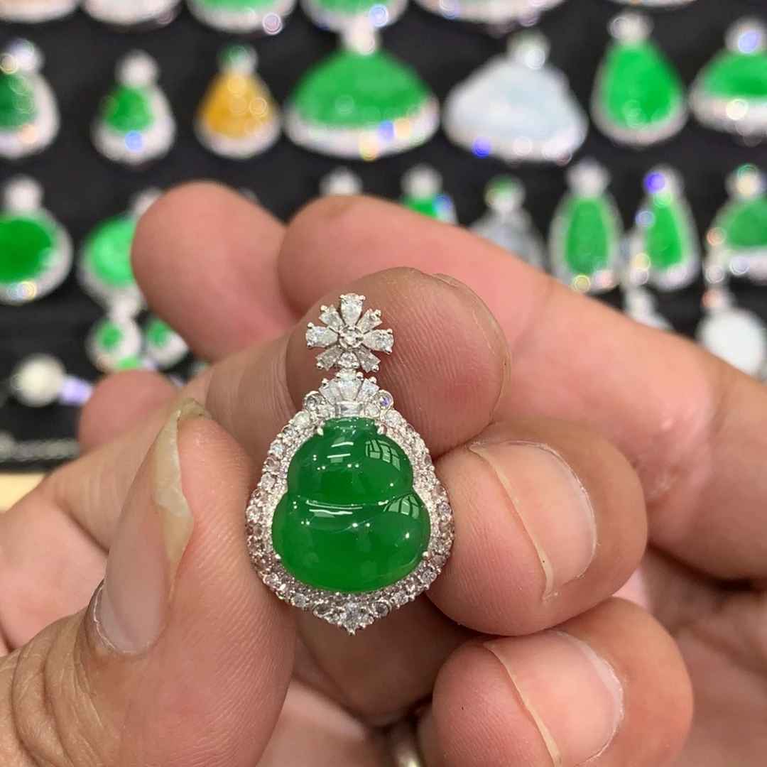 翡翠18K金镶嵌吊坠(不含链)