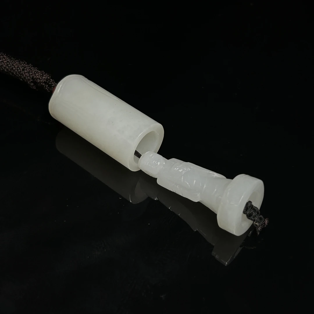 LOT.10/20世纪和田玉佛龛/430599