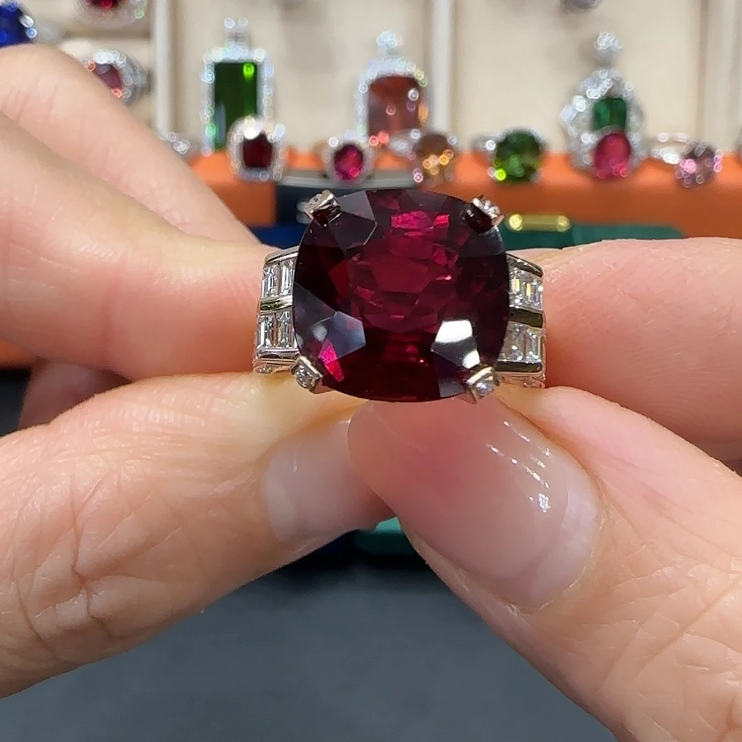 戒指碧玺18K金镶嵌9.4ct