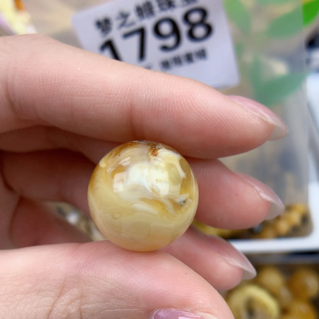 裸石琥珀未镶嵌18