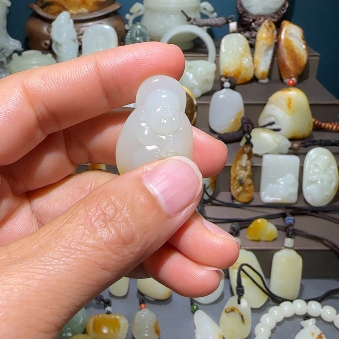 心***境和田玉未镶嵌颈饰