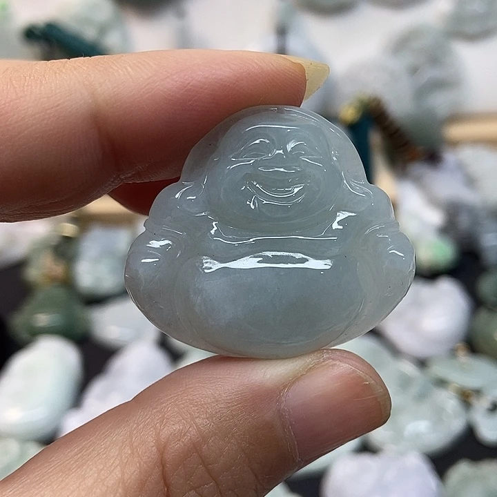 翡翠未镶嵌颈饰佛公