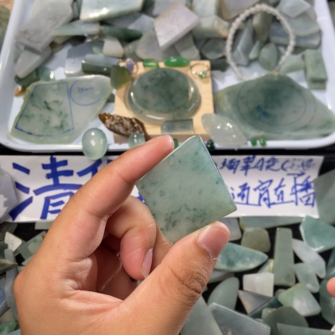 定制翡翠未镶嵌天然缅甸翡翠a货片料