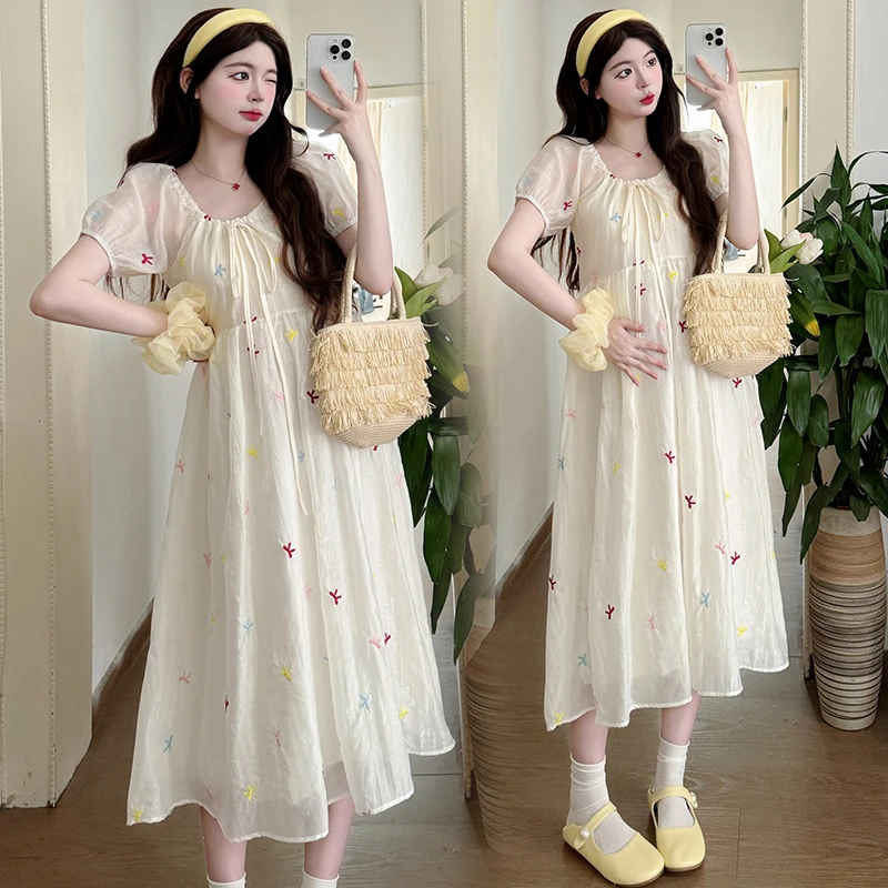 2025夏装新款法式复古泡泡袖V领宽松连衣裙碎花显瘦时尚夏季甜美