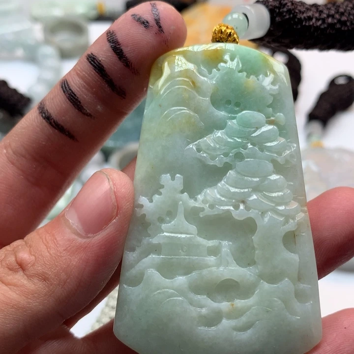 翡翠未镶嵌颈饰保真天然a货翡翠