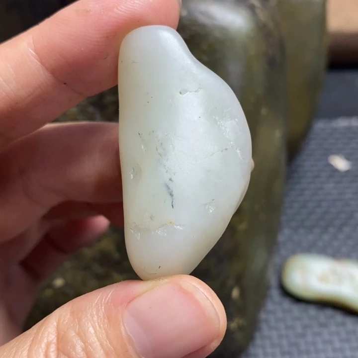 未镶嵌和田玉挂件