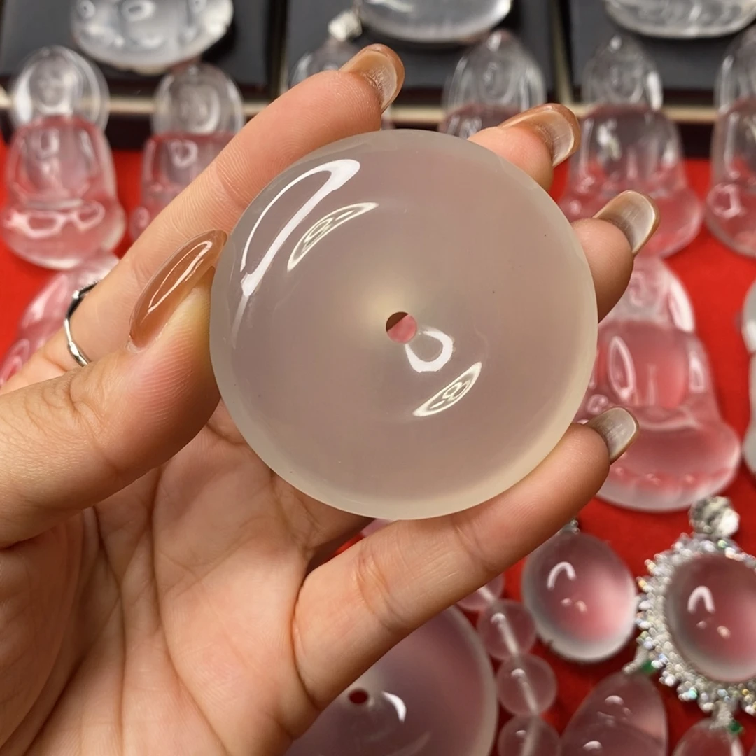 石英质玉未镶嵌吊坠