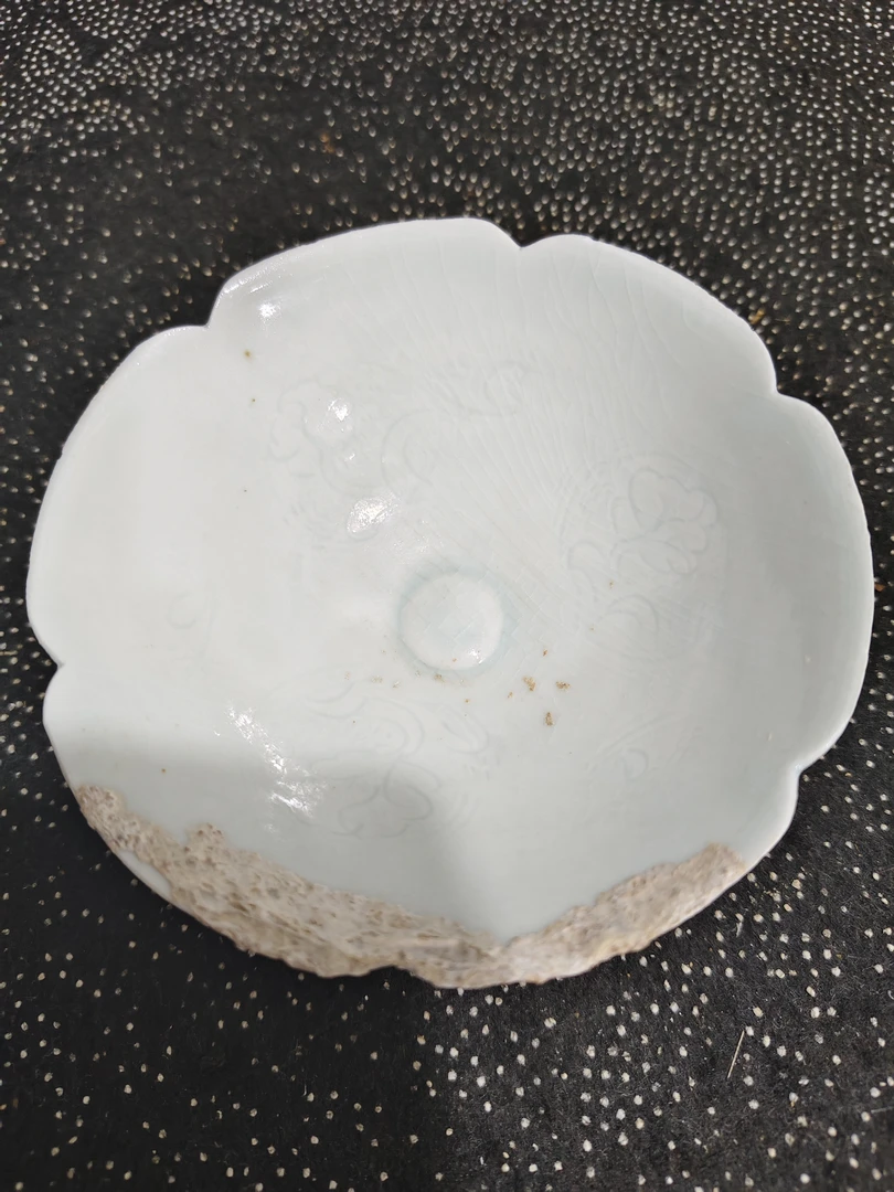 湖田花口鸡心盏，有高，需要清洗