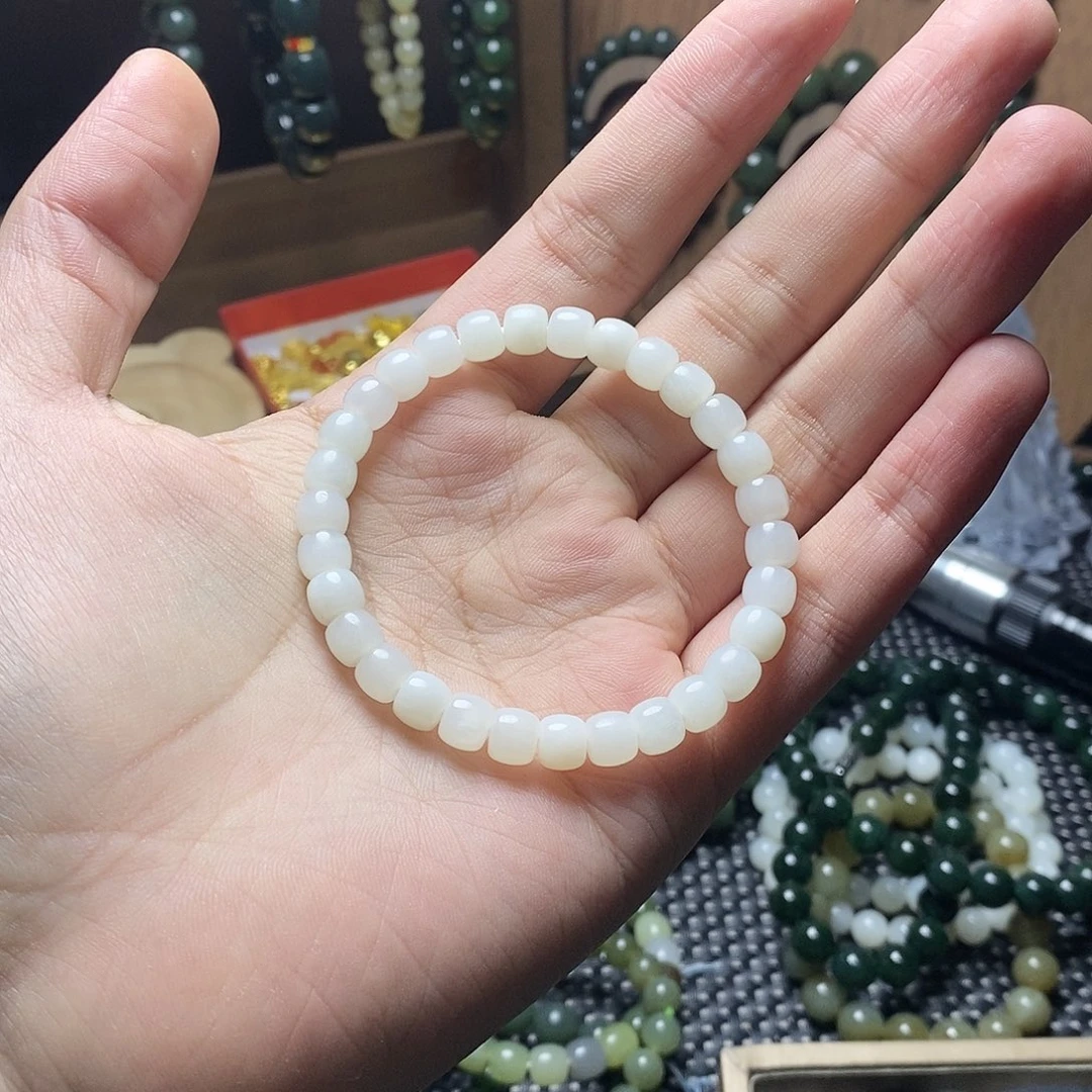 和田玉未镶嵌手串9