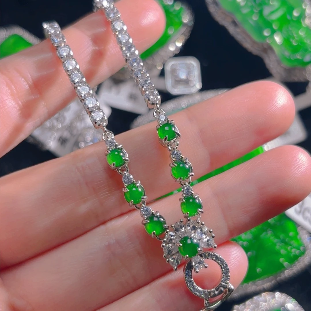 翡翠颈饰未镶嵌项链