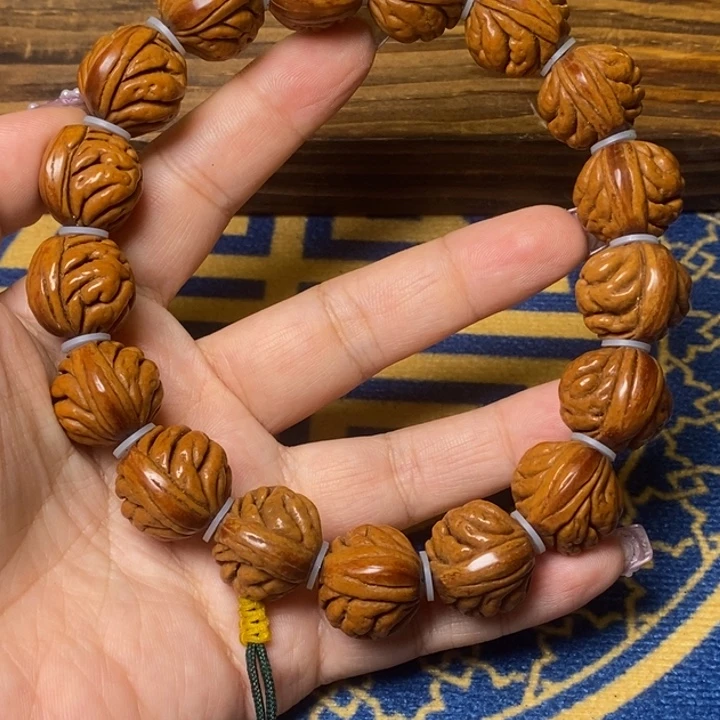 桃核吊坠陕西秦岭龙纹桃核