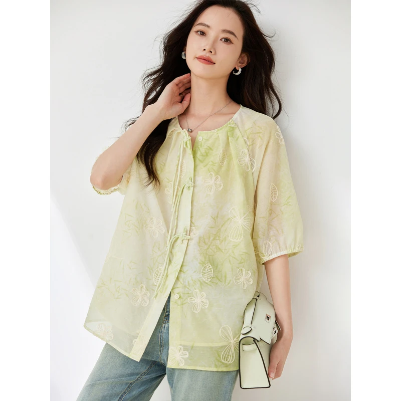 绿色V领衬衫女夏季新款宽松大码别致小衫显瘦小清新上衣TC2546