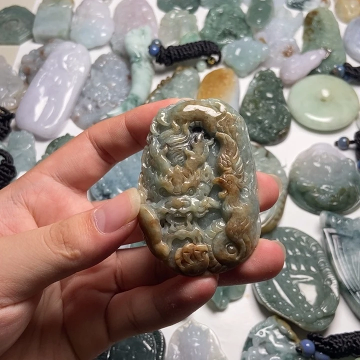 翡翠未镶嵌颈饰龙凤63