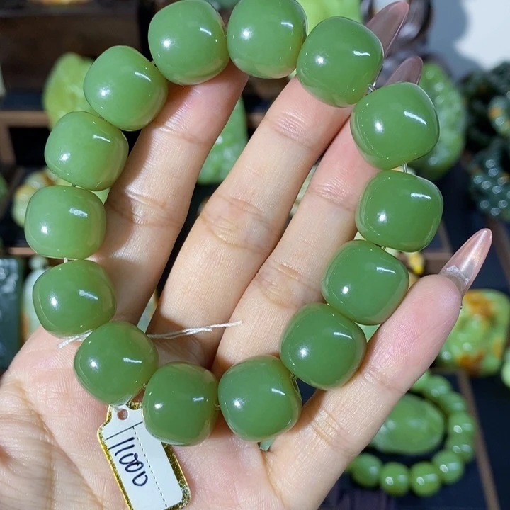 套链未镶嵌和田玉大**坛