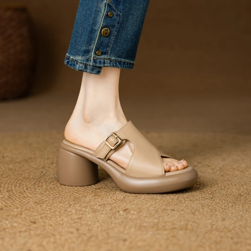 真皮一字带凉拖鞋女粗跟夏季鱼嘴露趾厚底软底外穿中跟罗马凉拖鞋