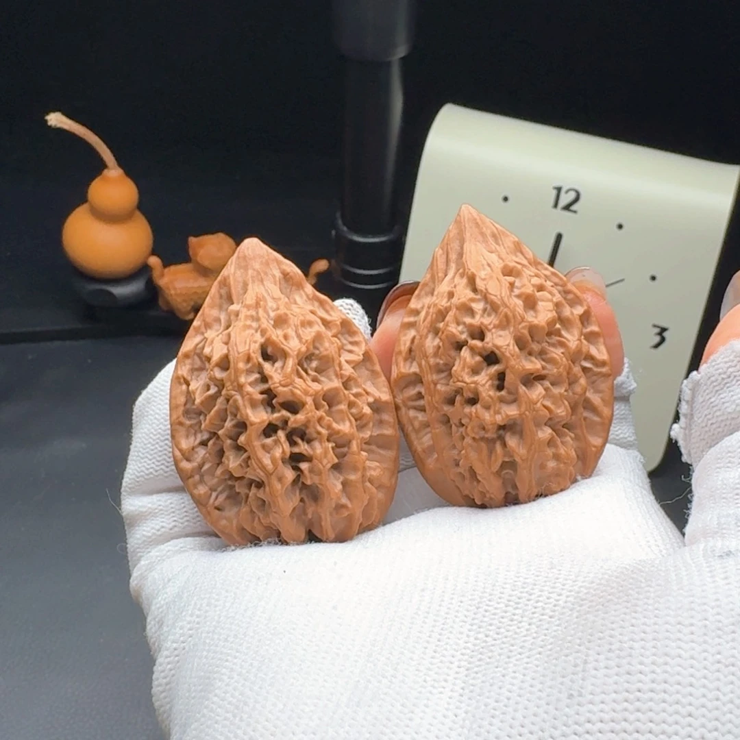 文玩核桃把件38鸡心