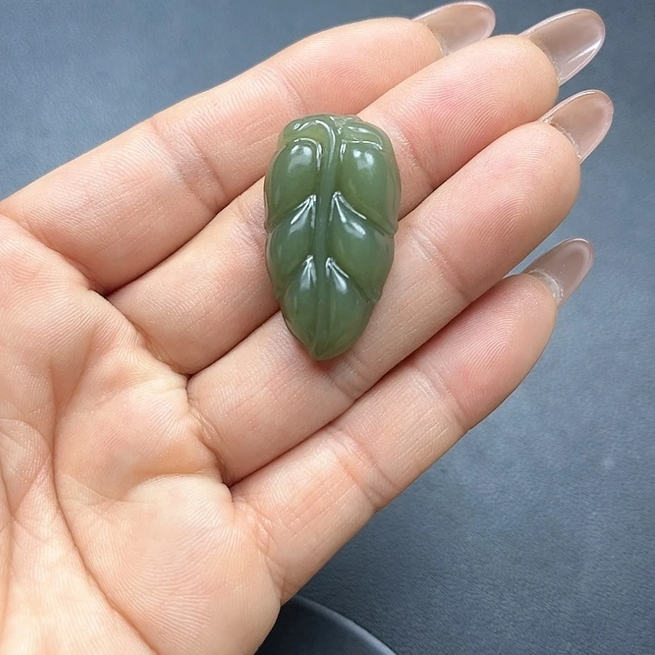 【闪购商品】颈饰未镶嵌和田玉