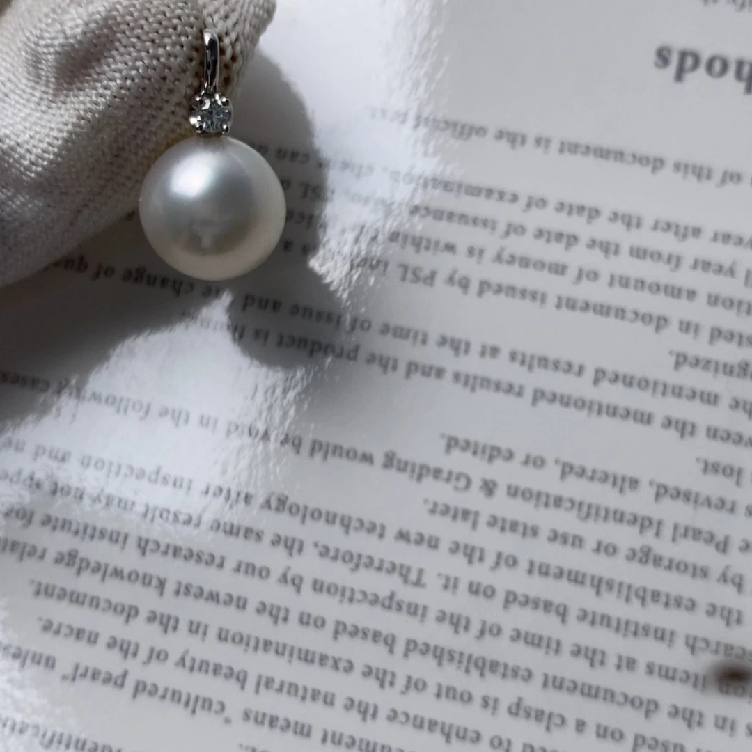 海水珍珠颈饰18K金镶嵌