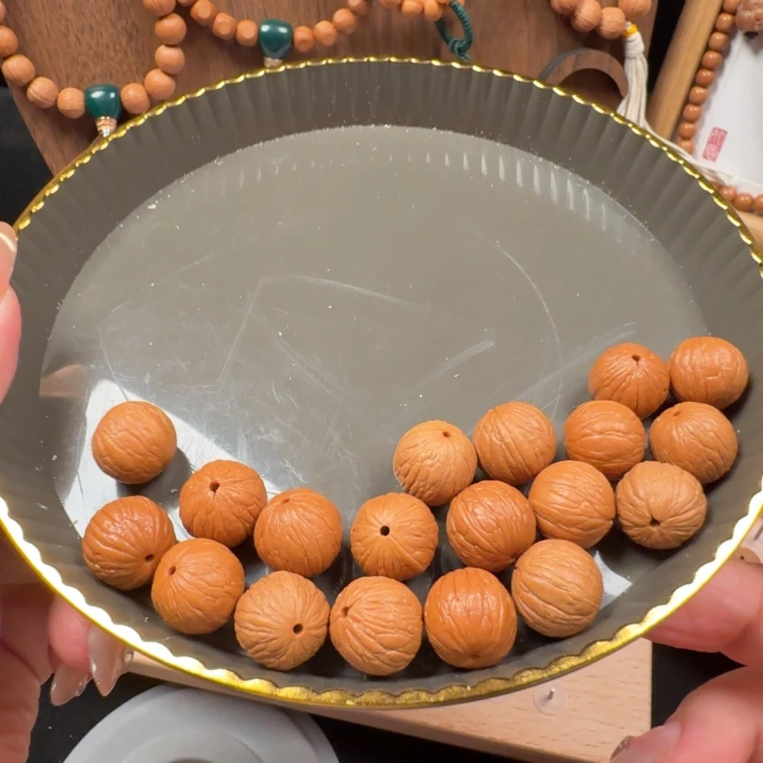 手串猴头核桃原皮聚宝盆