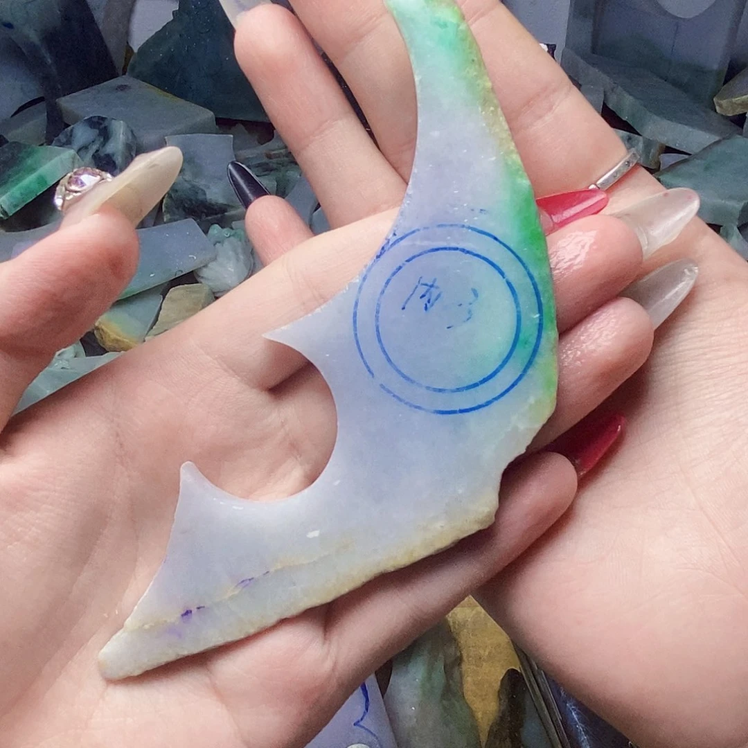 颈饰未镶嵌翡翠烈****号翡翠