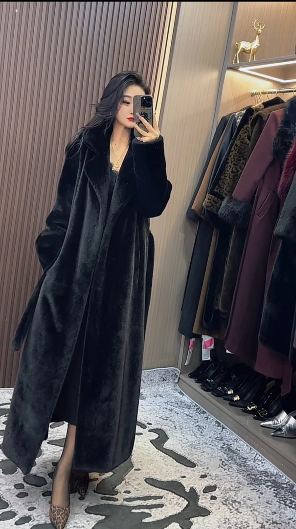 师小姐女装-长款-欧貂毛外套气质显瘦时尚冬季宽松潮牌女装120