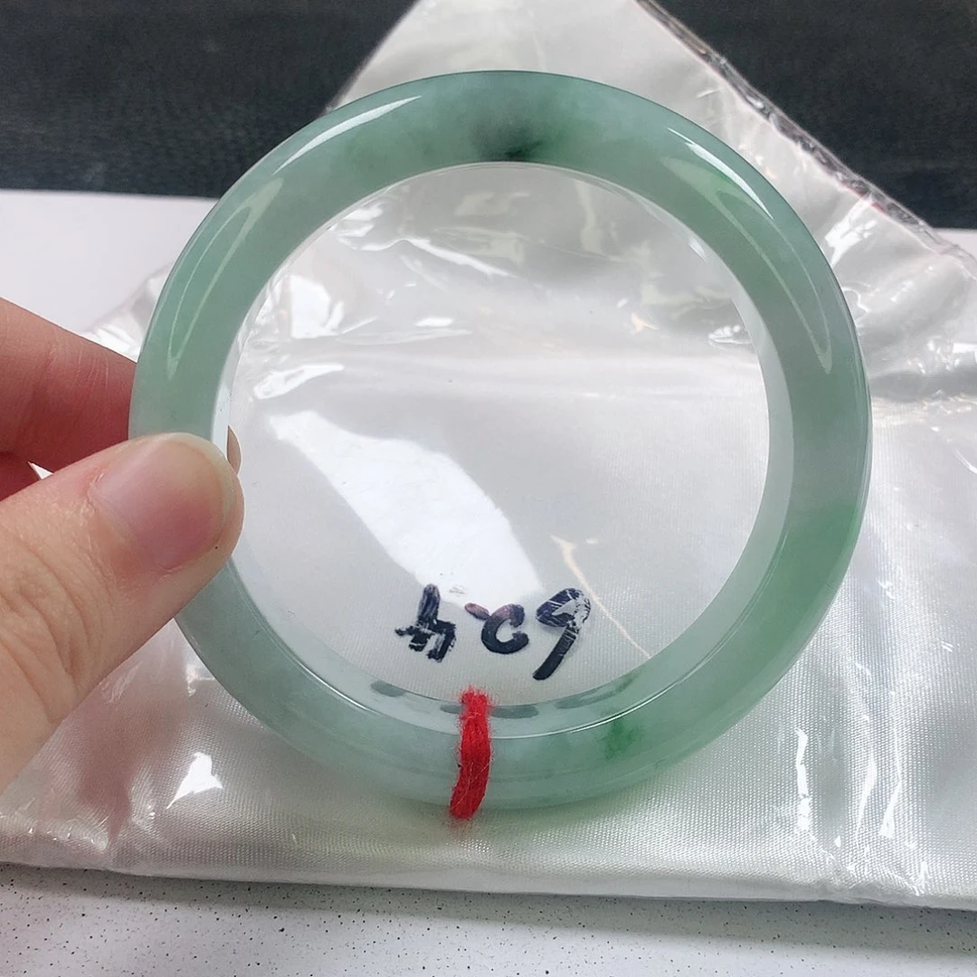 未镶嵌手镯翡翠395