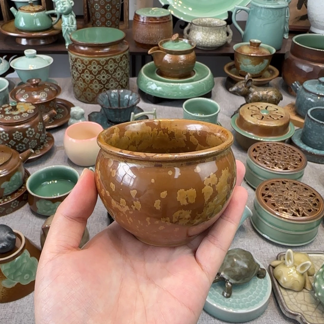 龙泉青瓷结晶釉缸杯