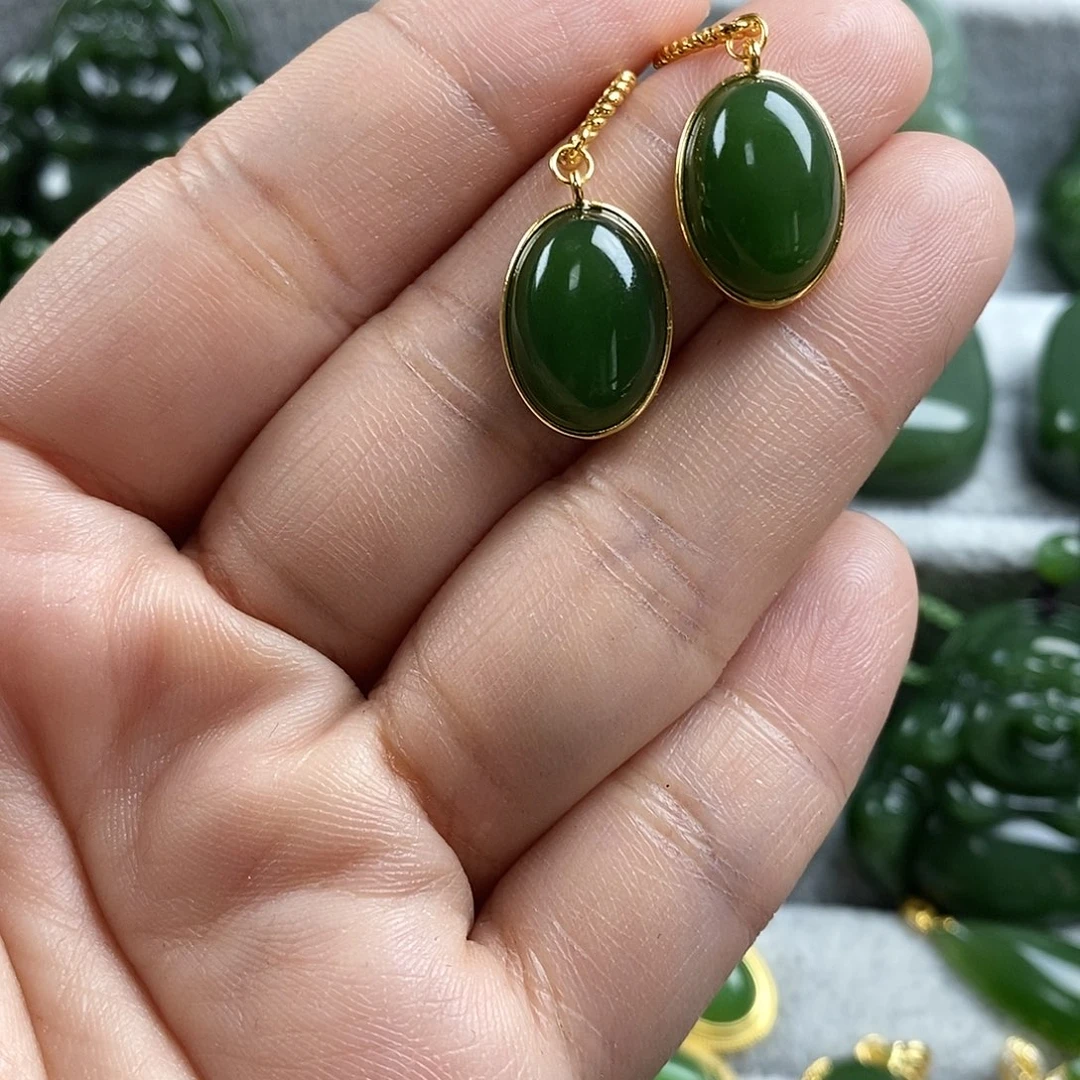 和田玉（碧玉）未镶嵌颈饰