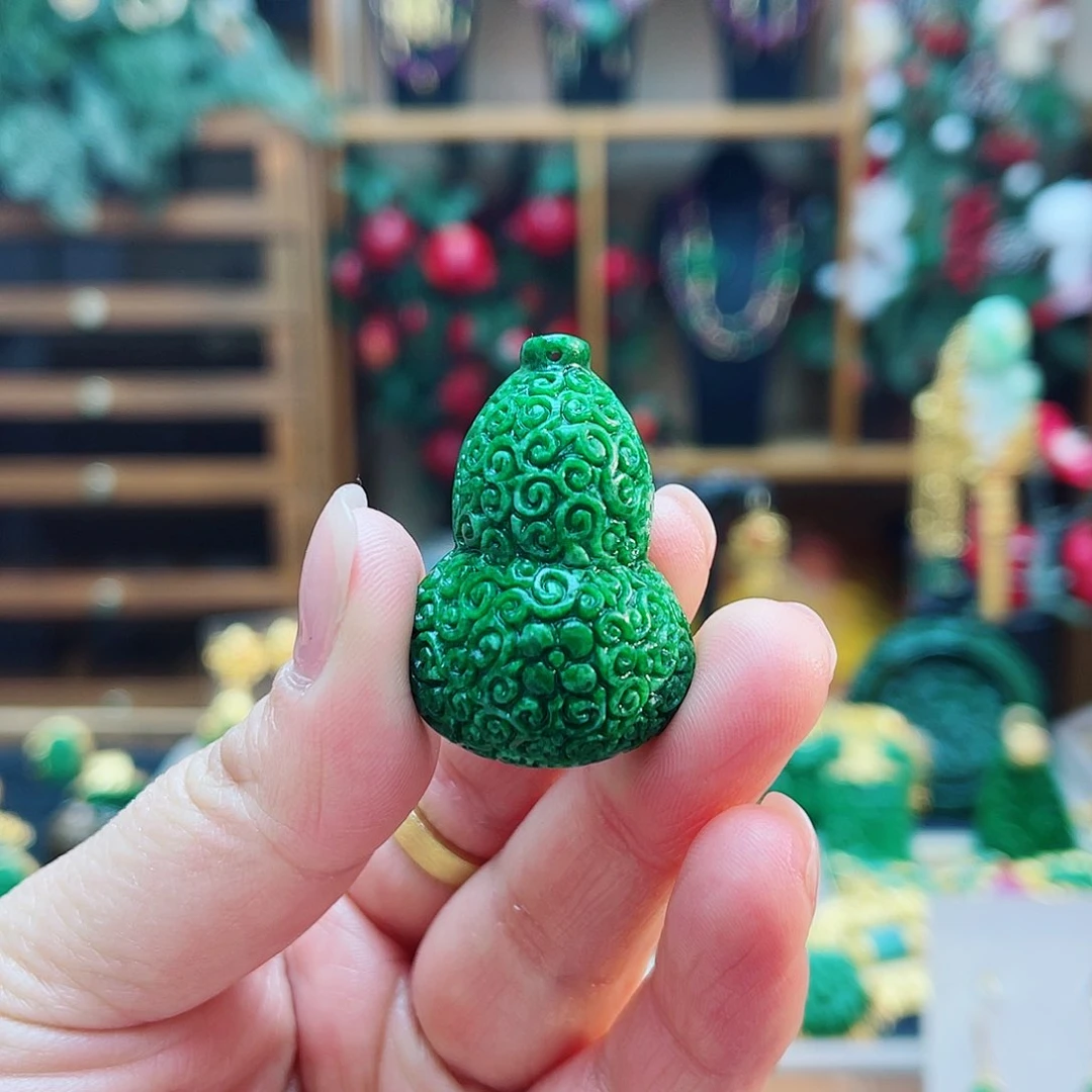 颈饰未镶嵌翡翠48小时鉴赏期