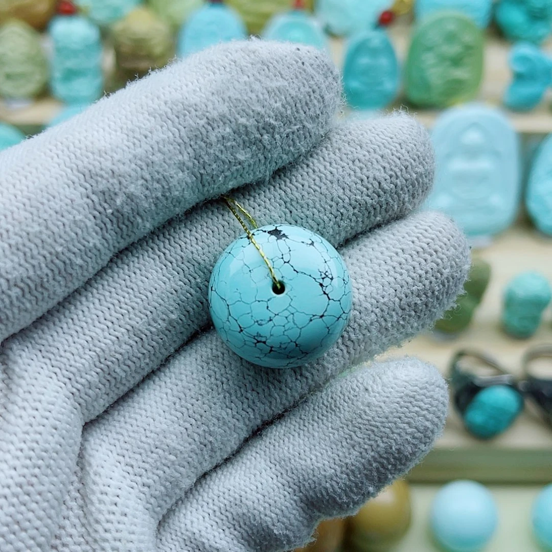 绿松石未镶嵌珠宝奇石