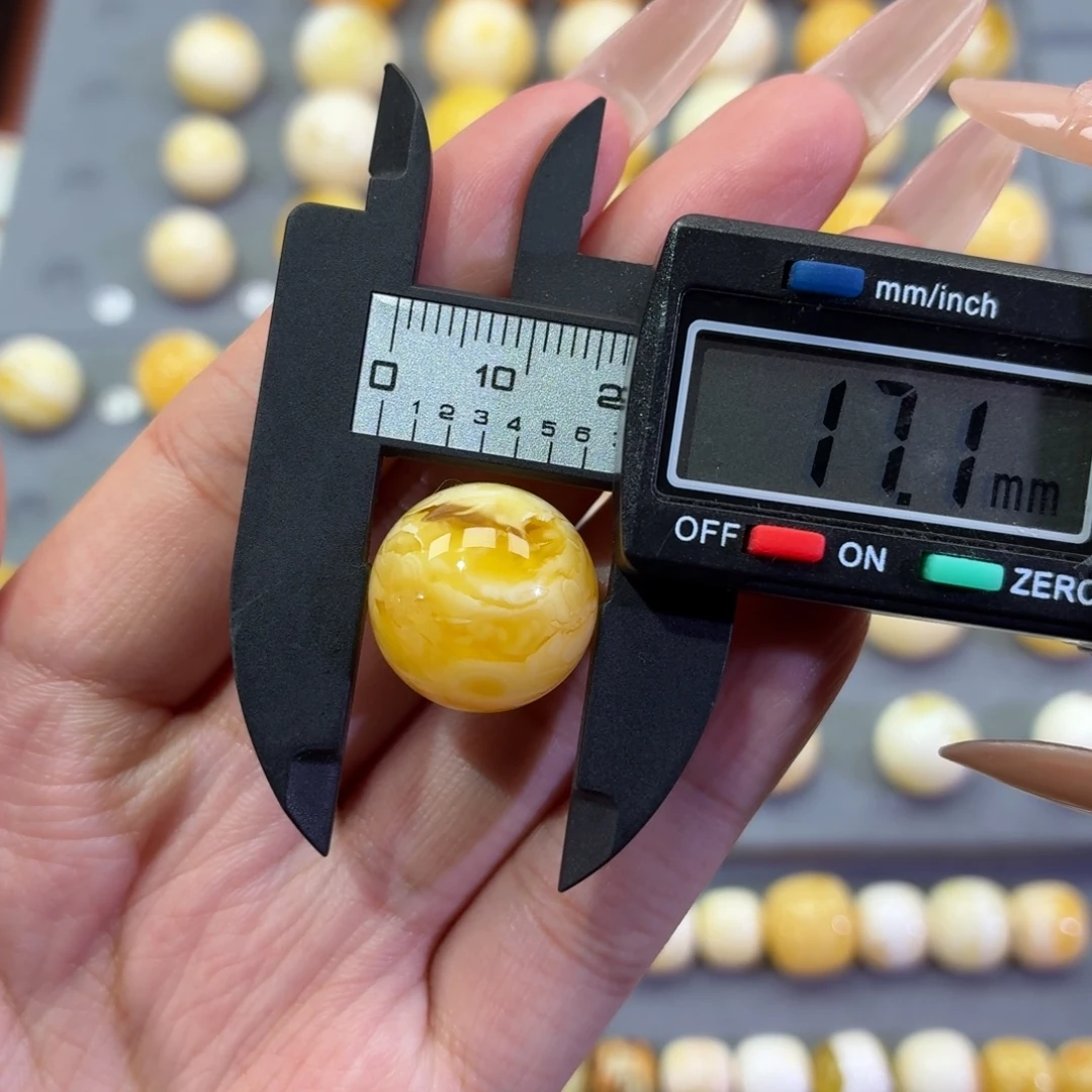 琥珀未镶嵌裸石圆珠