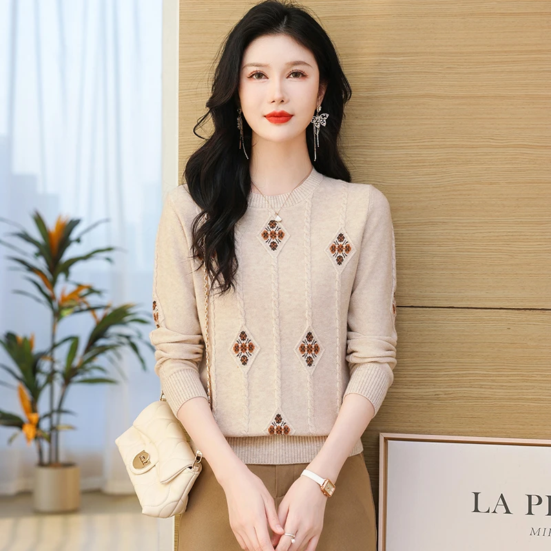 2025春季新款圆领上衣女薄款针织打底衫时尚宽松显瘦外搭提花毛衣