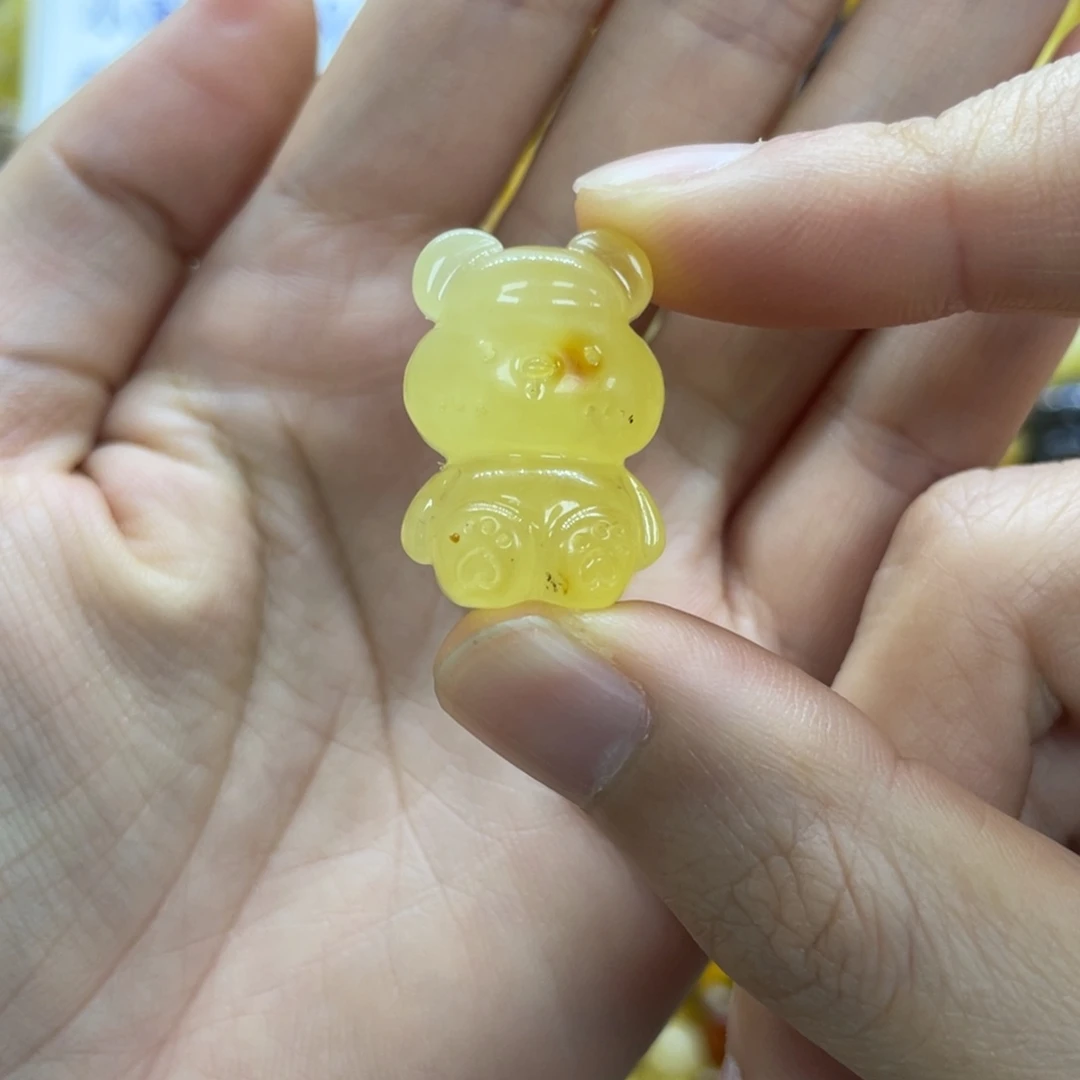 琥珀未镶嵌裸石天然琥珀