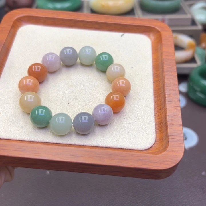 未镶嵌手镯石英岩玉