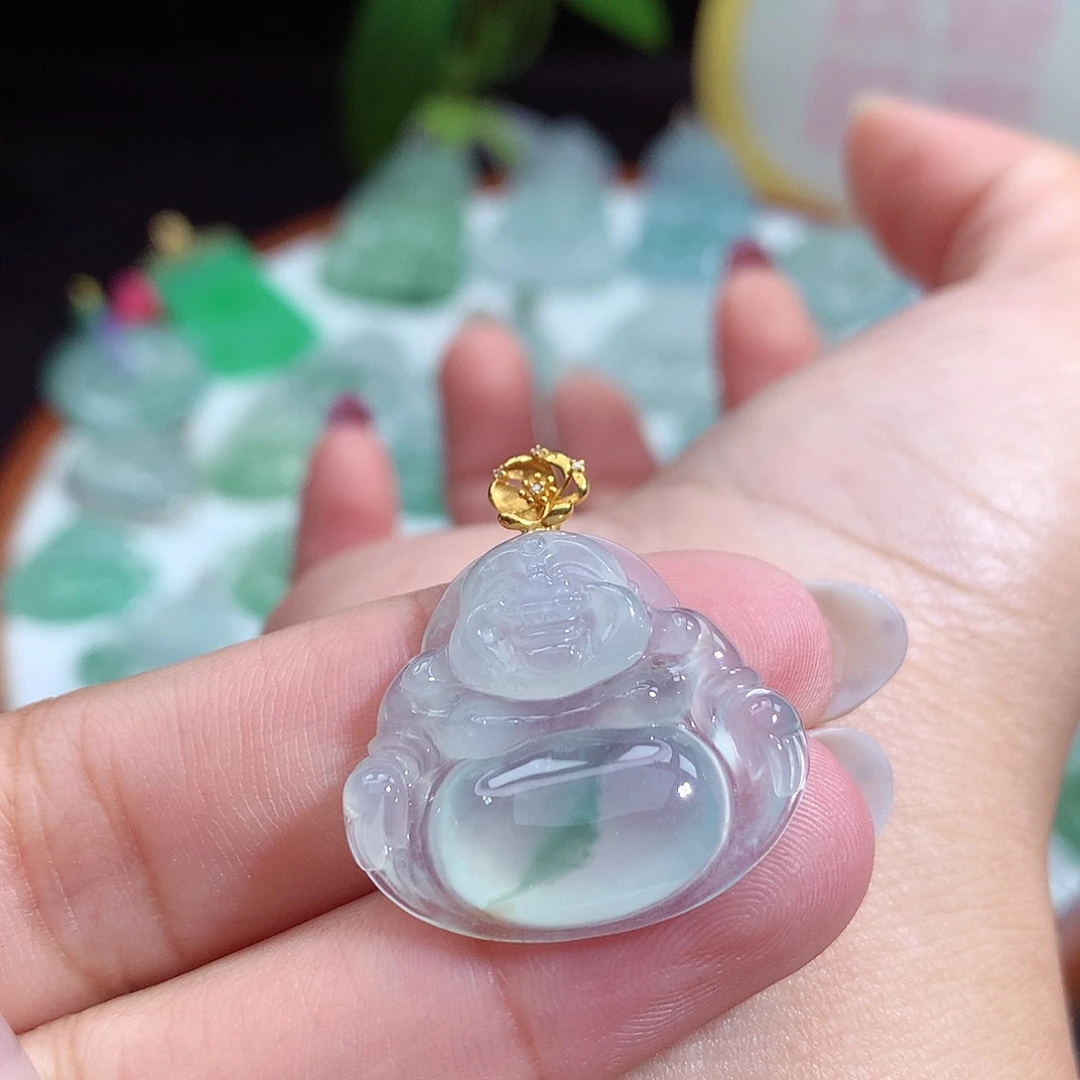 翡翠未镶嵌颈饰佛公