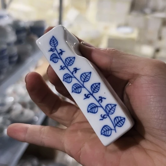 盘手绘两个陶瓷陶瓷