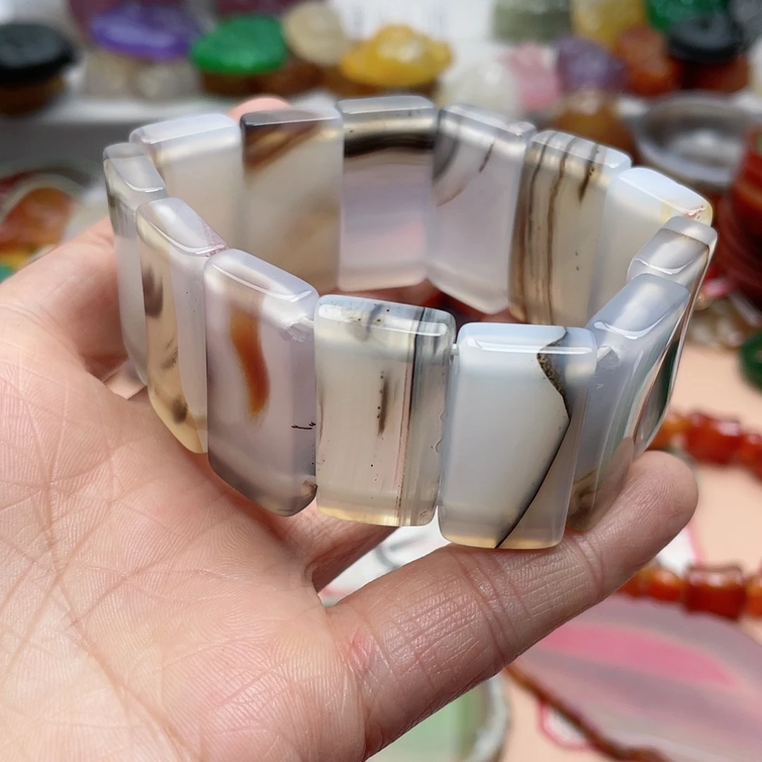 玛瑙/玉髓颈饰合金意**饰