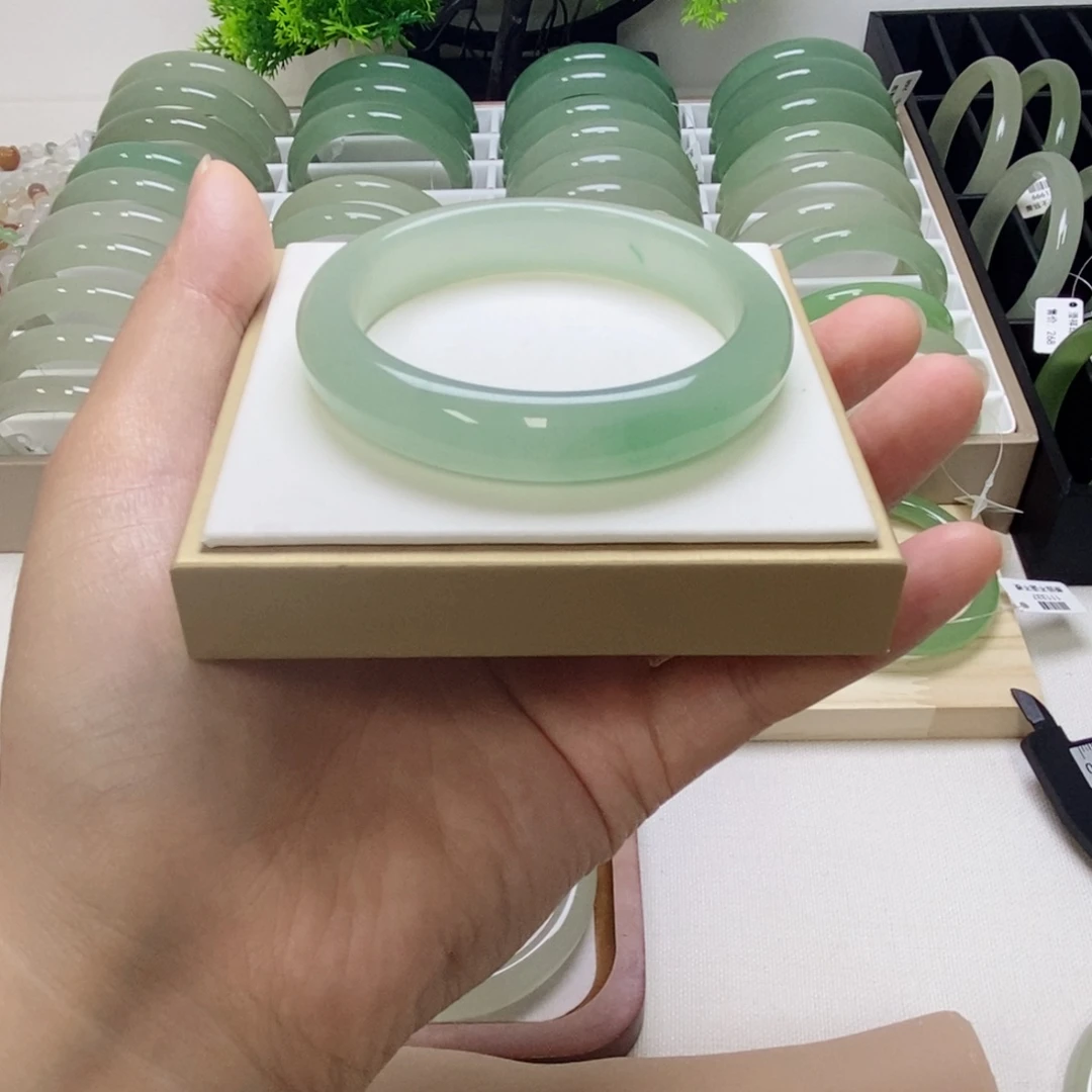 未镶嵌手镯东陵石
