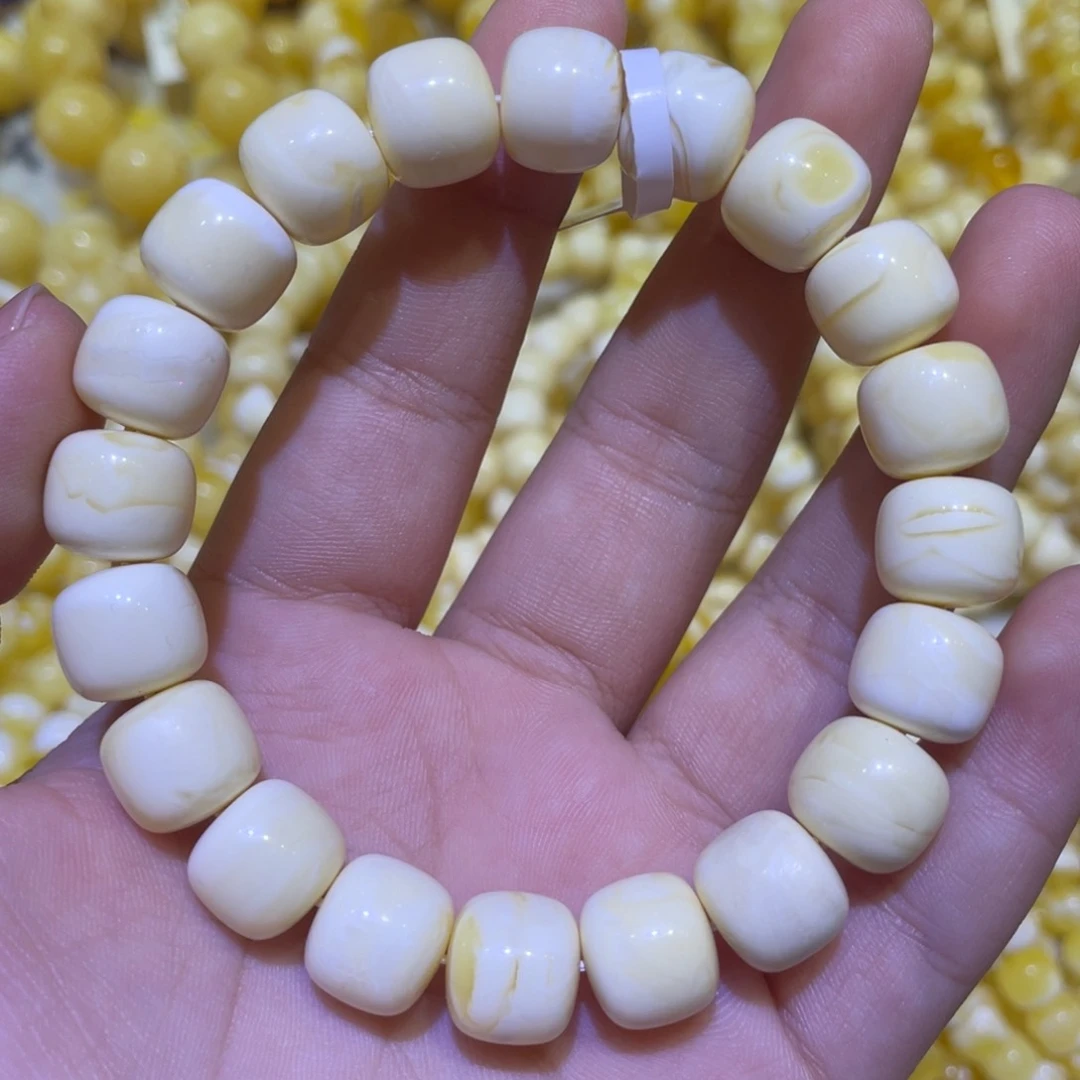 蜜蜡未镶嵌珠宝奇石11.5m