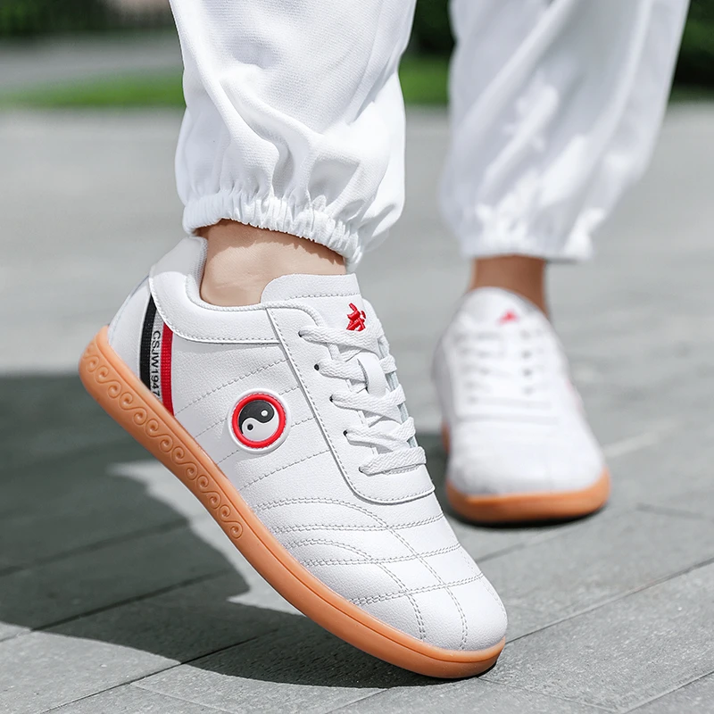 秋冬新款太极鞋女陈家沟软牛筋底男女太极拳练功鞋四季网面武术鞋