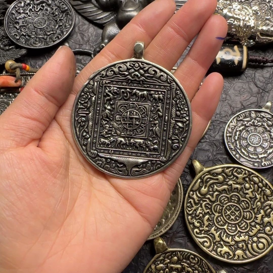 泥塑尼*儿精品课程的教学和科研任务