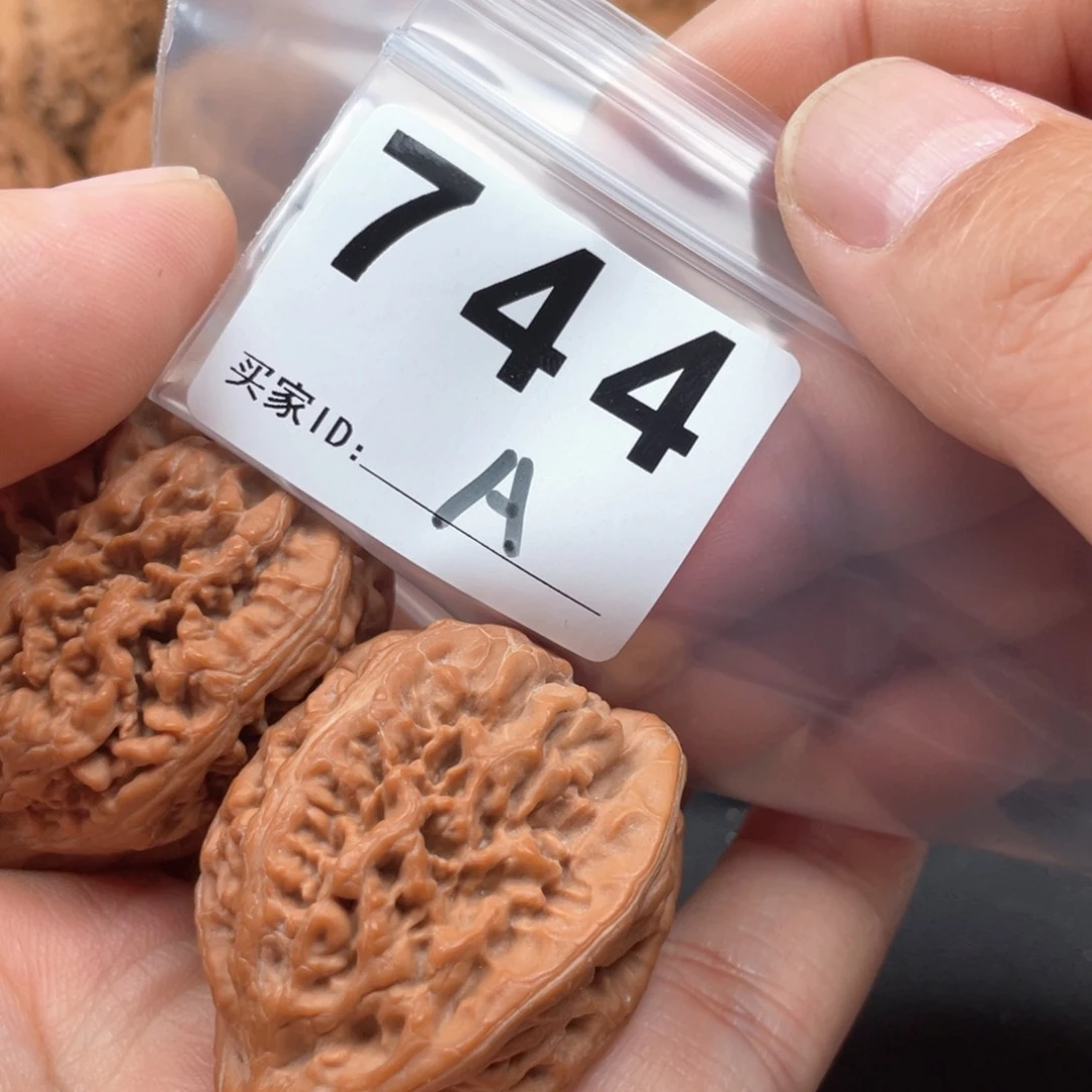 文玩核桃吊坠薯***呀凤凰台38