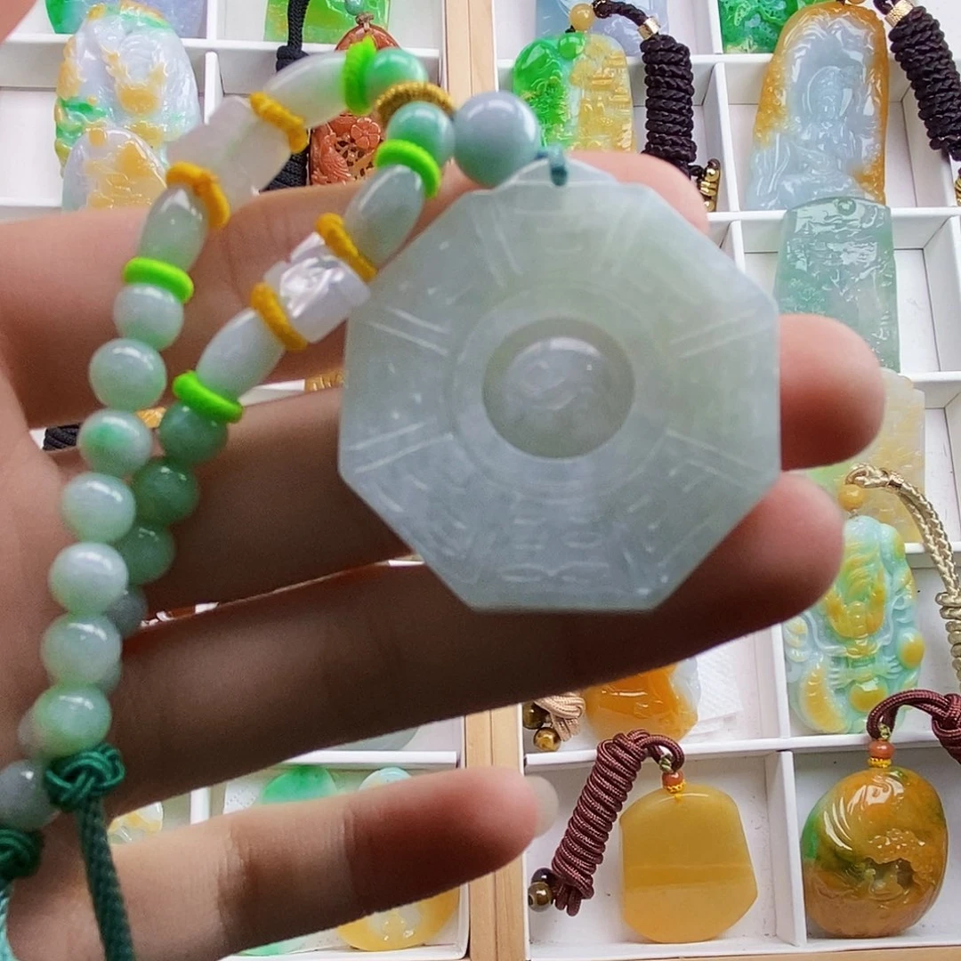 颈饰未镶嵌翡翠翡翠