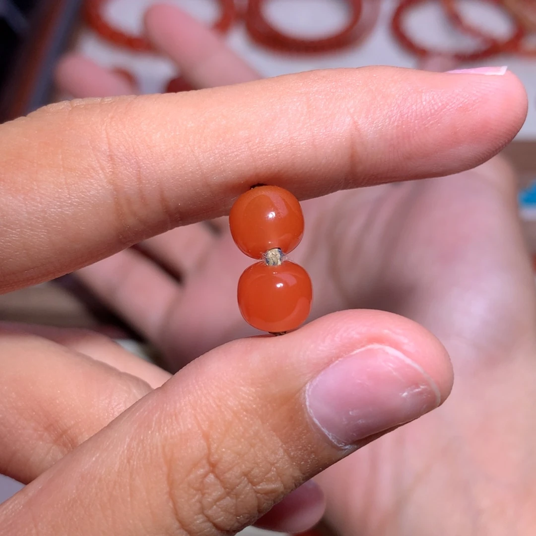 南红玛瑙未镶嵌老型对珠8×7微微沙带